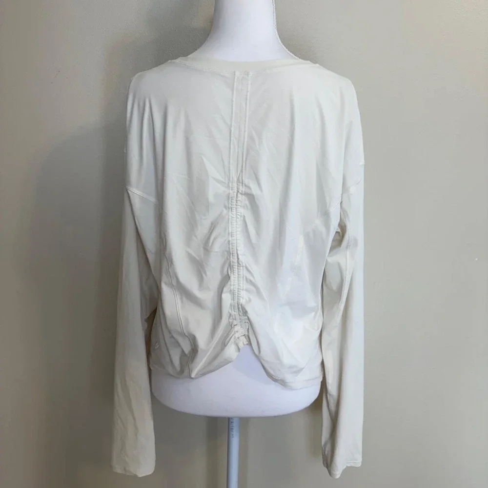 Lululemon On Pace Long Sleeve UV Protection Thumb Holes Womens XL (see caption) - Picture 4 of 8